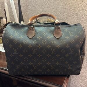 Louis Vuitton Speedy 35  classic monogram Lock Key LV Authentic Clean Interior